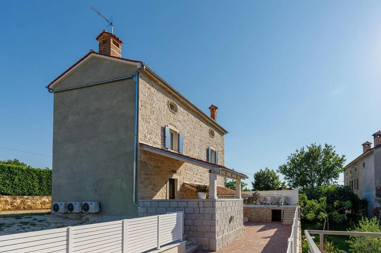 Villa Pepe And Lynn Visnjan
